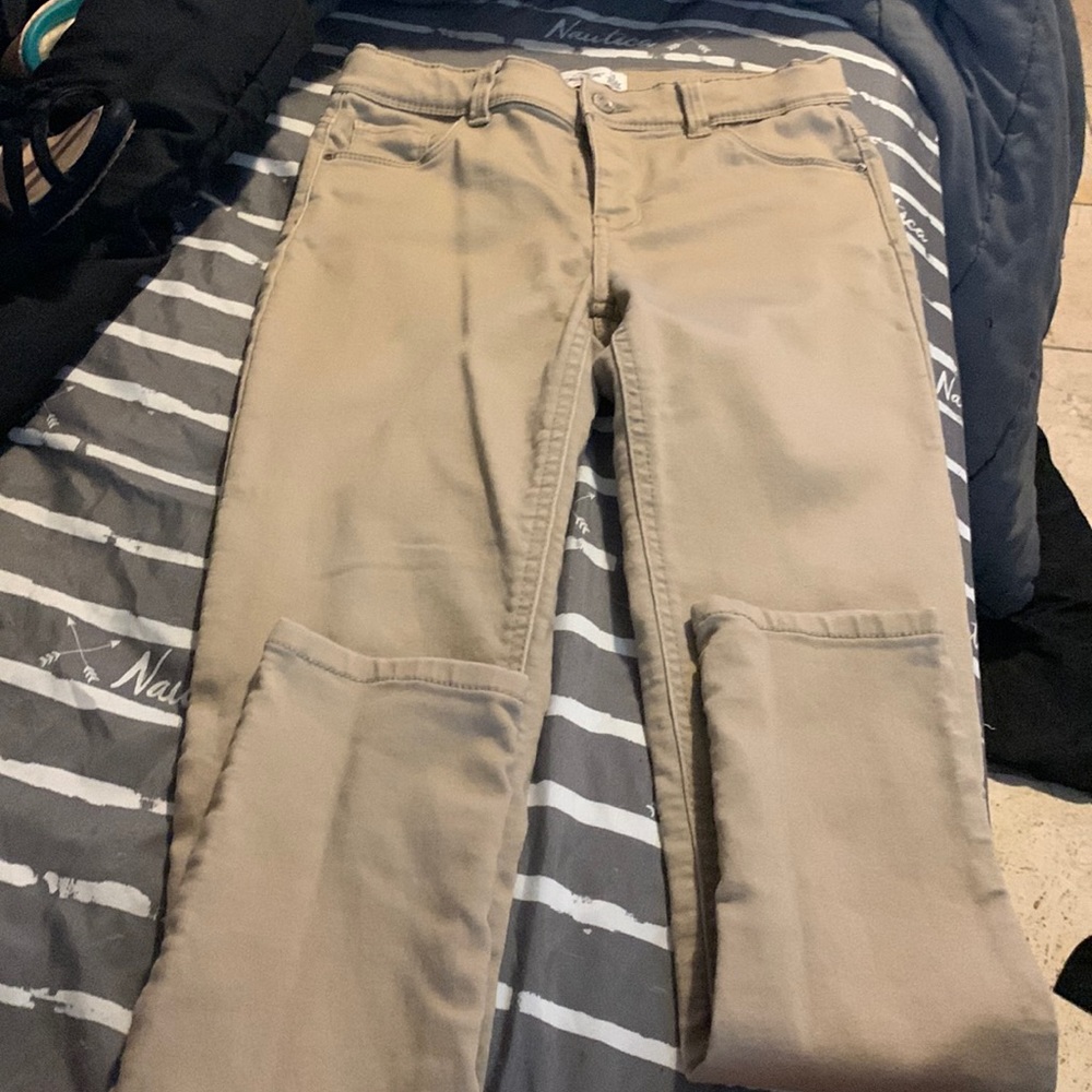 khaki skinny jeans